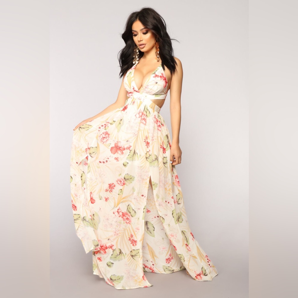 Fashion Nova Lanai cut out maxi dress- medium